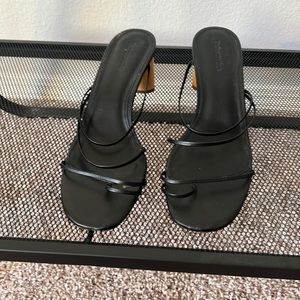 Reformation black sandals with wood heel sz 8.5